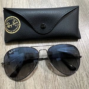 Rayban RB3025 polarized Aviator 62mm sunglasses